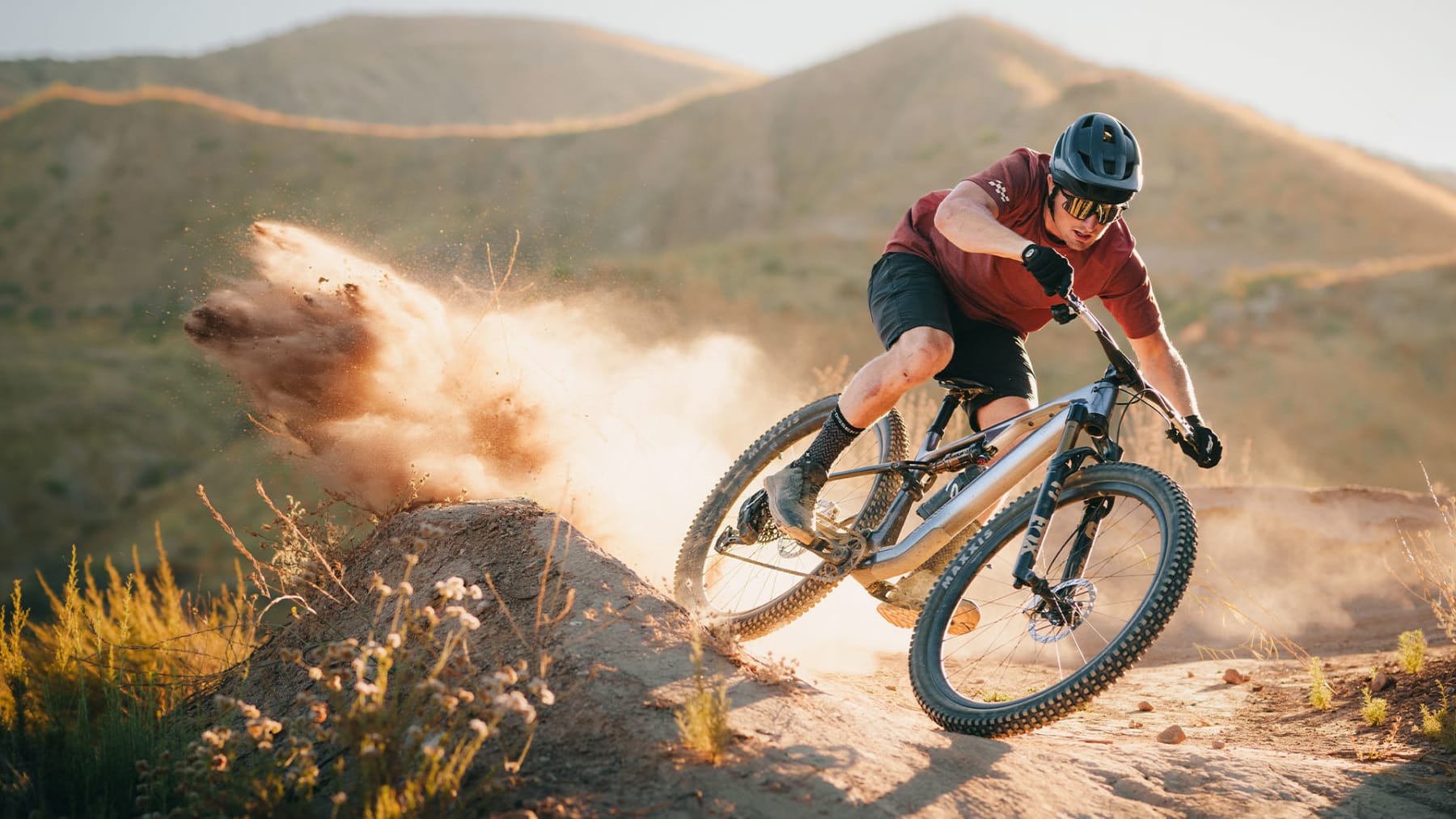 Lux Trail CF 8