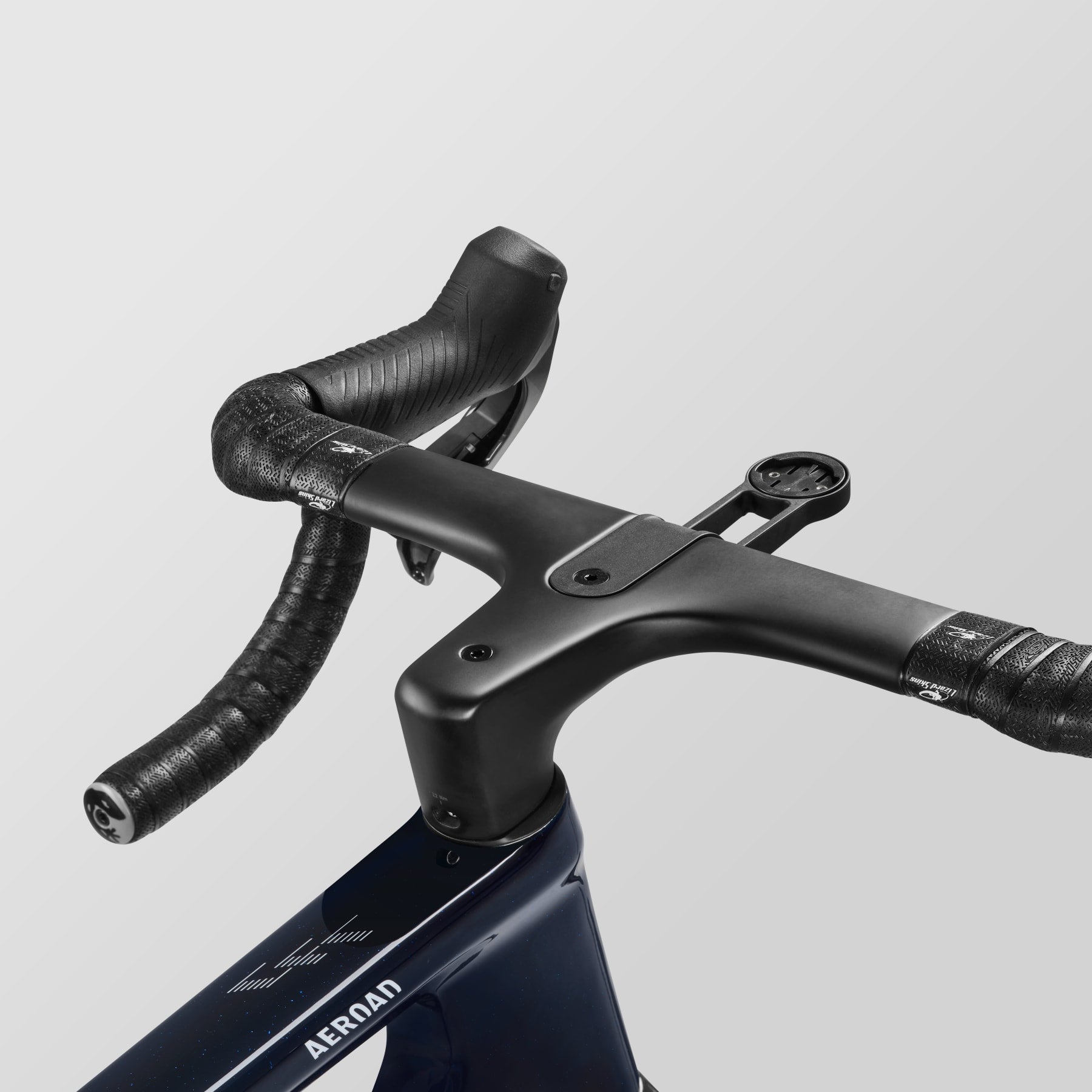 Aeroad CFR AXS – Outlet