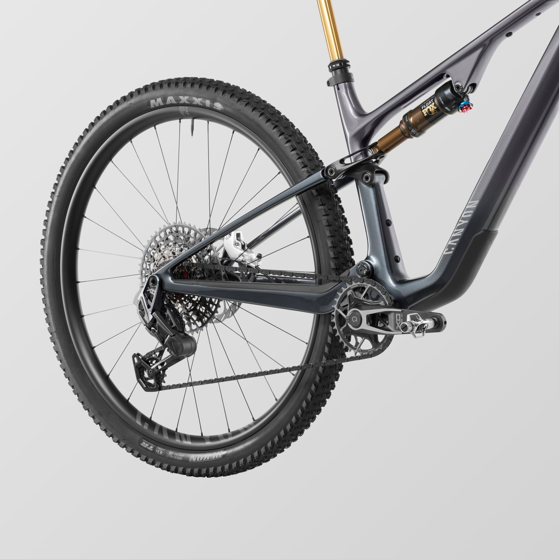 Lux Trail CF 9