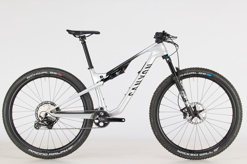 Lux Trail CF 8 – Outlet