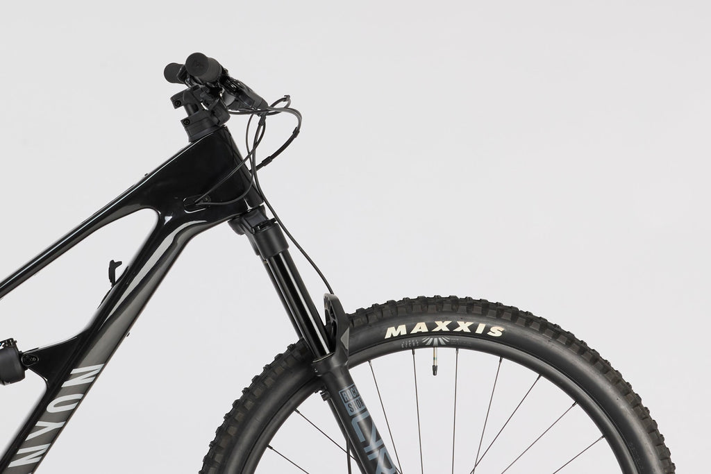Spectral:ONfly CF 8 – Outlet