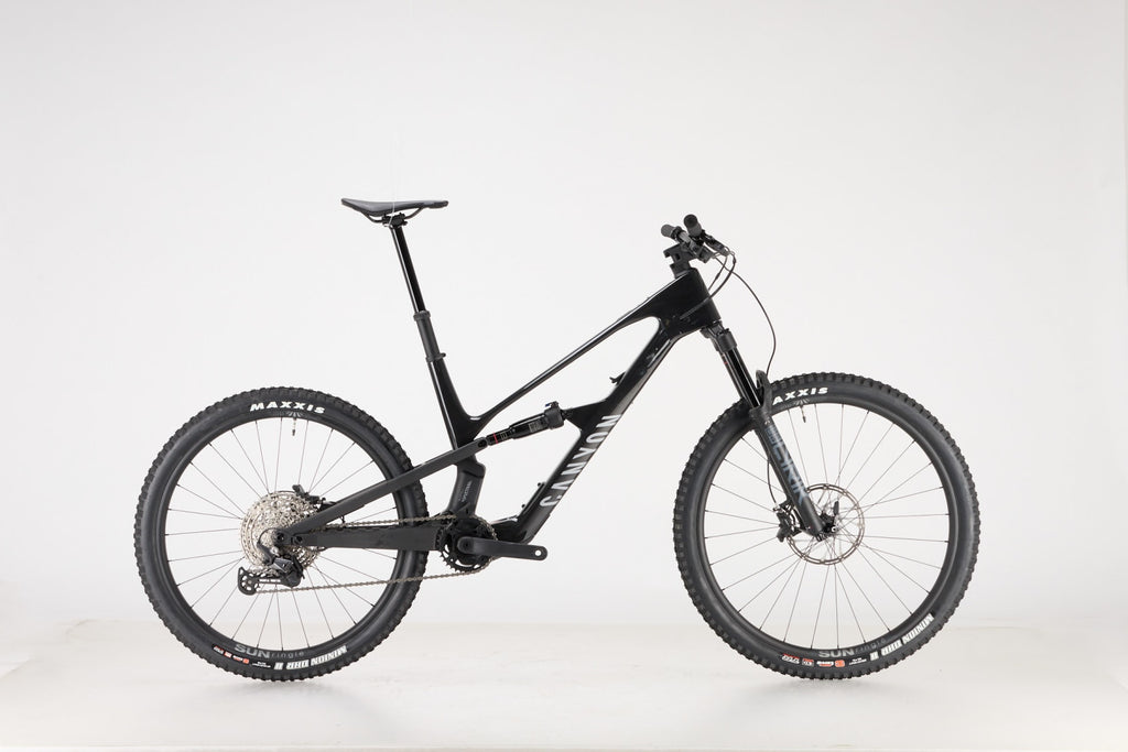 Spectral:ONfly CF 8 – Outlet