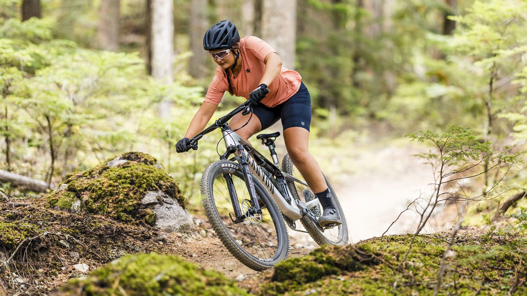 Lux Trail CF 6 – Outlet