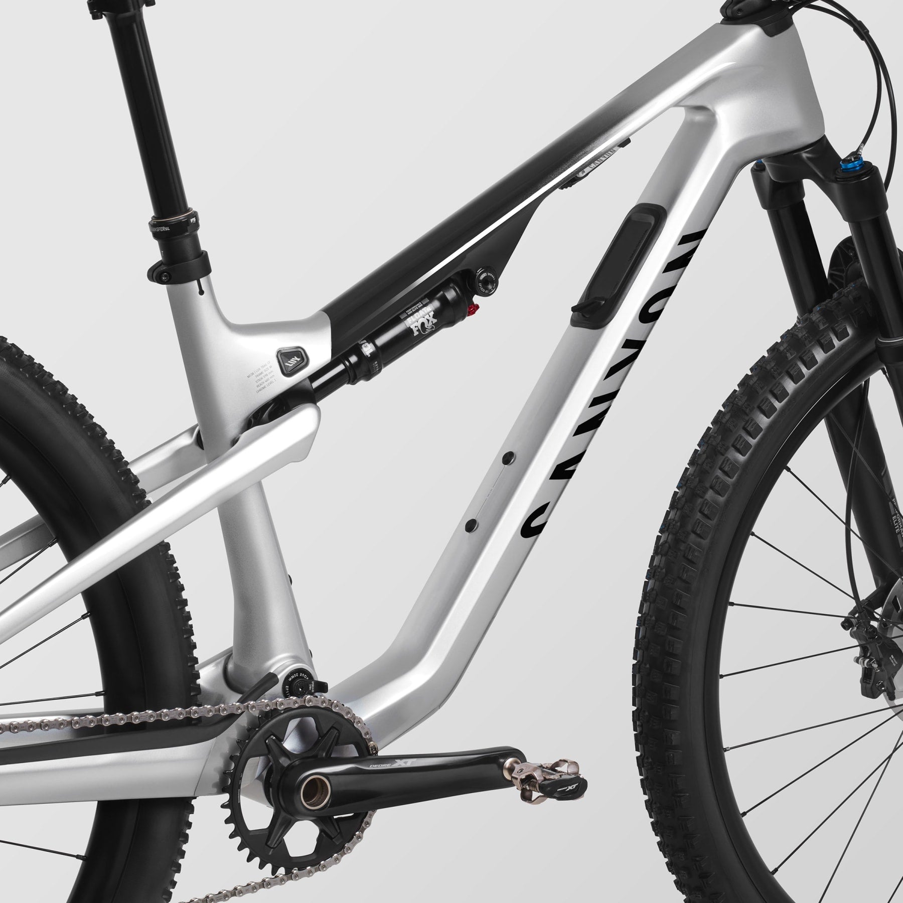 Lux Trail CF 8 – Outlet