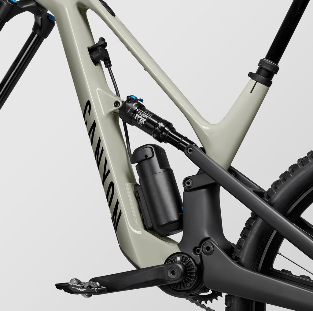 Spectral:ONfly CF 9