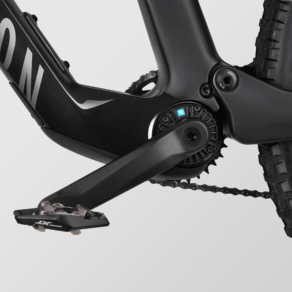 Spectral:ONfly CF 8 – Outlet