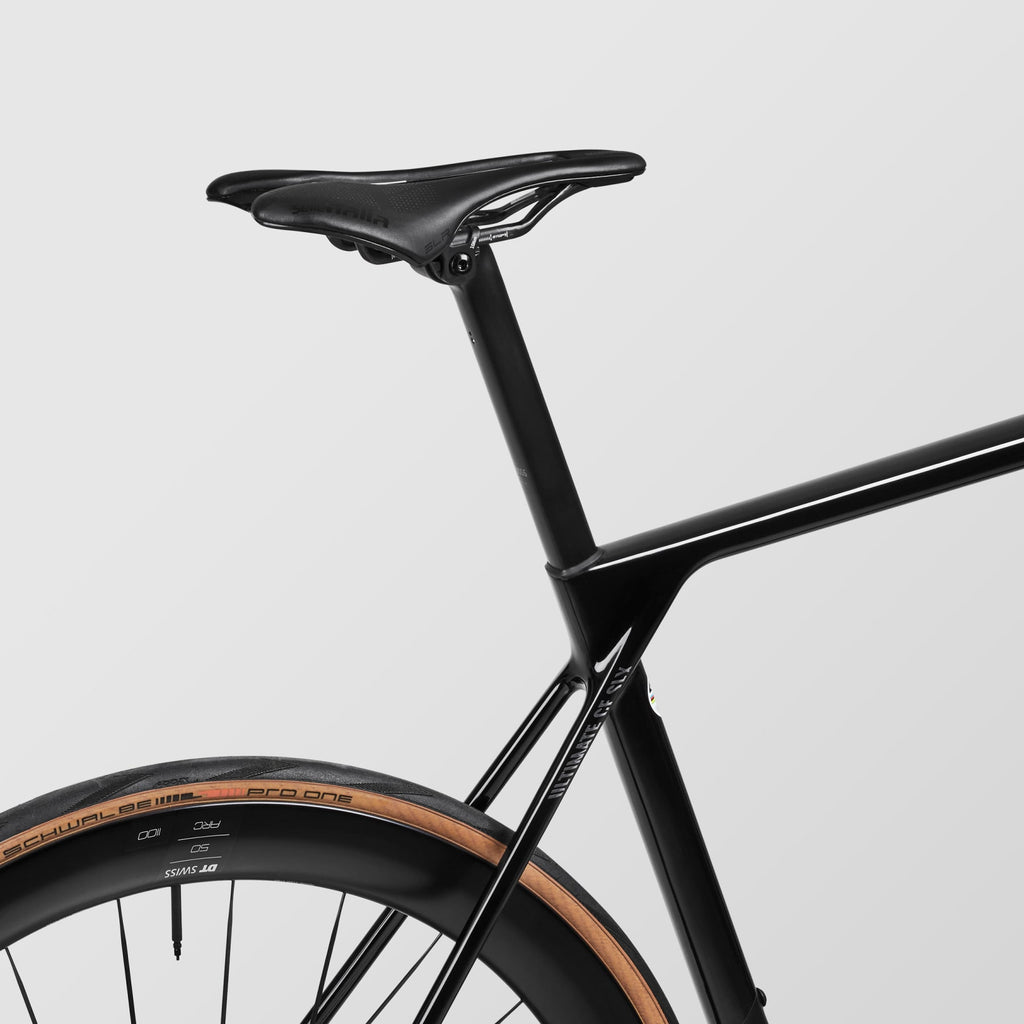 Ultimate CF SLX 9 Di2 – Outlet
